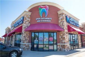 Emergency dentist near me open now, walk in dental clinic open Saturdays